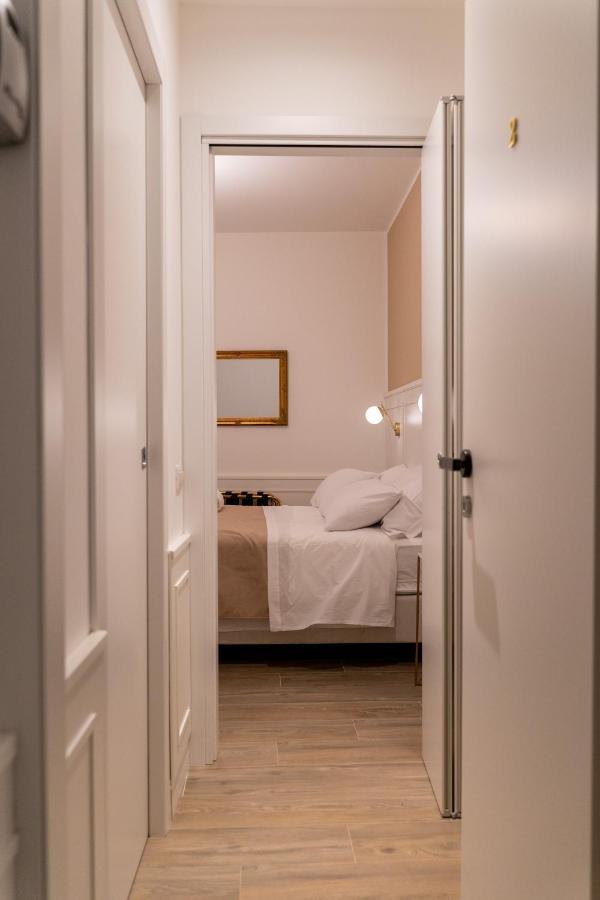 Hotel Mama House Milano Esterno foto